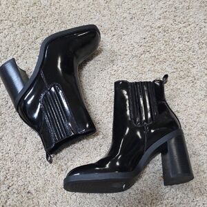 Steve Madden Acker Glossy Black Heeled Boots New Without Box